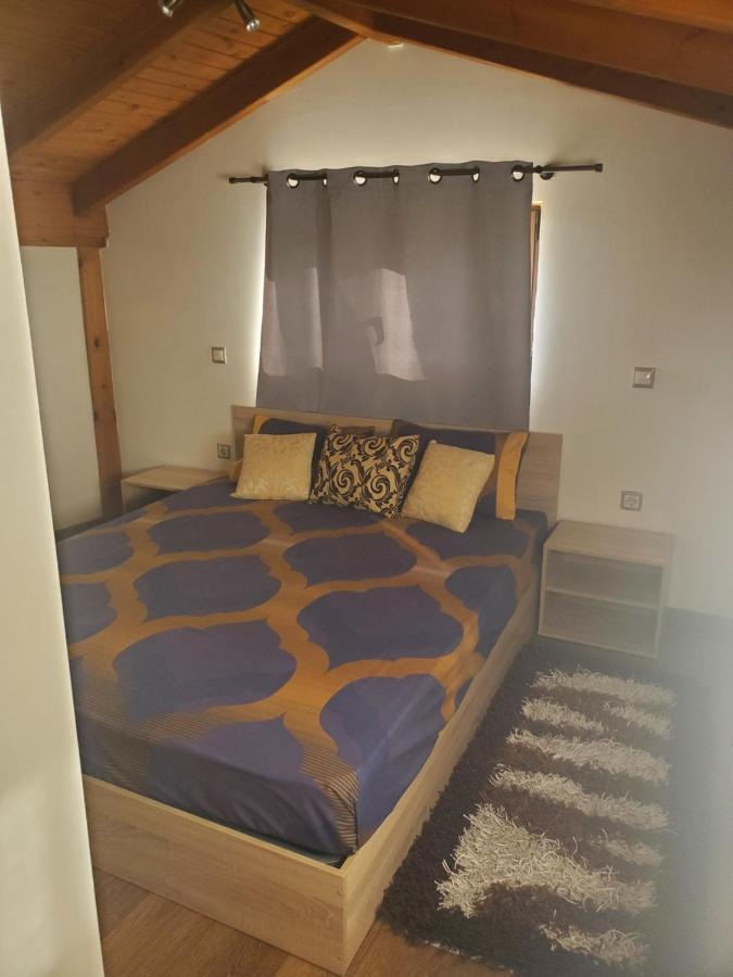 Σοφιτα Φερεσ Apartment Pherrai Bagian luar foto
