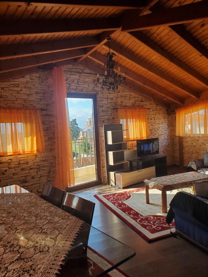 Σοφιτα Φερεσ Apartment Pherrai Bagian luar foto